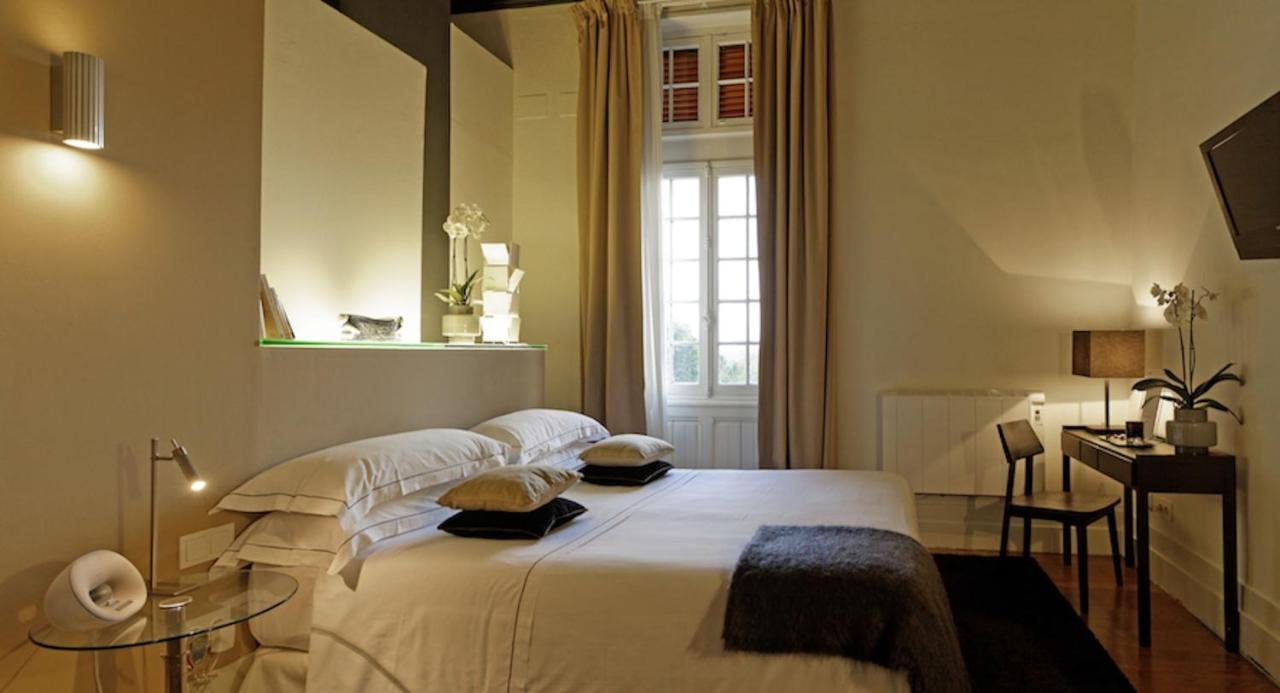 Chateau La Thuiliere Saint-Front-de-Pradoux 외부 사진